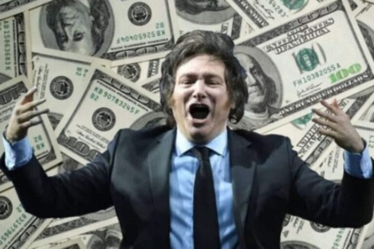 Primer mes libres del cepo: la cotización del dólar se mantuvo debajo de $1200