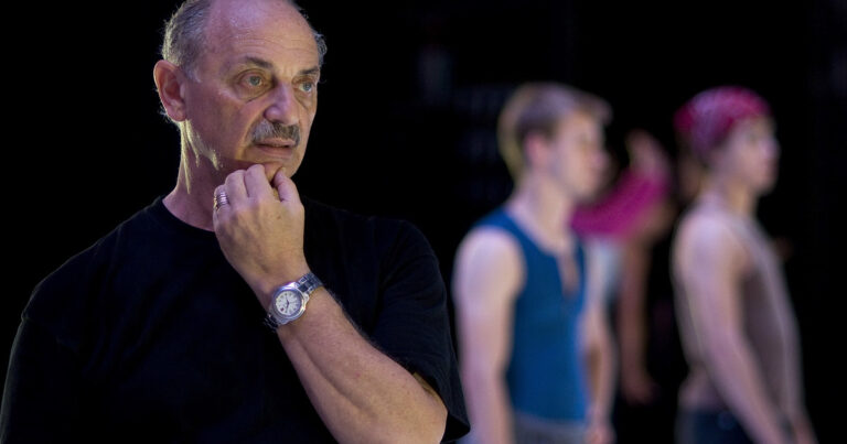 Wainrot, tras bambalinas: el documental para conocer la intimidad y la obra de un gran artista