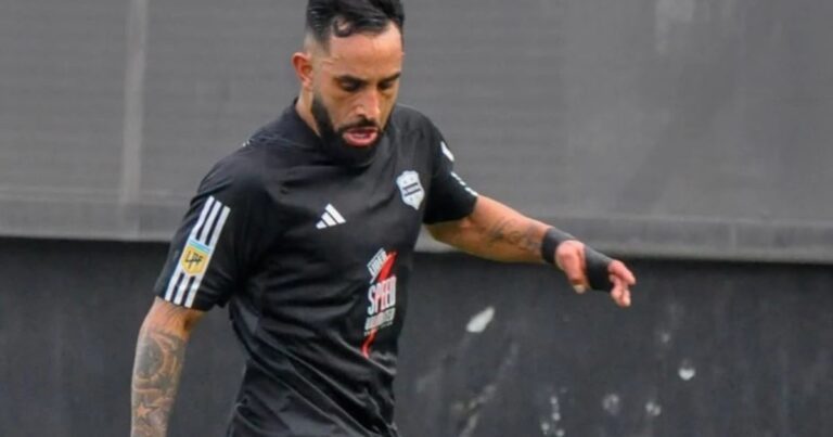 Riestra y la jugada preparada para vencer a Lanús en el debut del Clausura