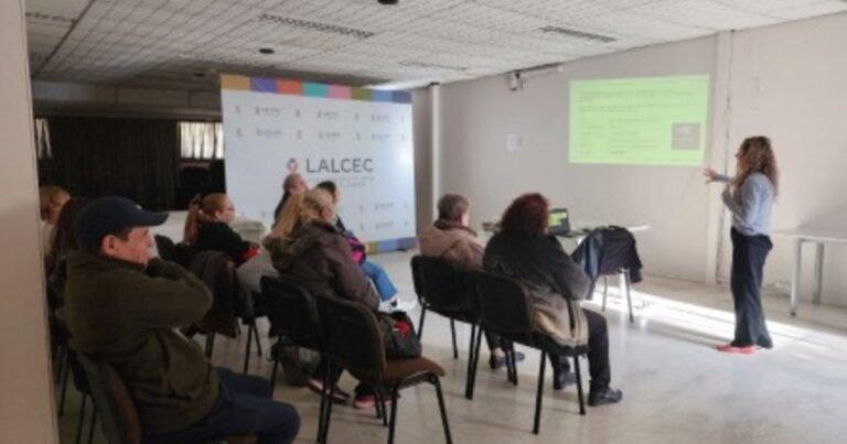 Un programa integral para acompañar a personas con cáncer