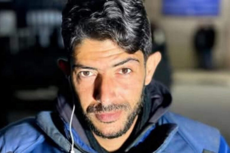 Un ‘periodista’ de Gaza que trabaja para la BBC llamó a ‘quemar judíos como Hitler’