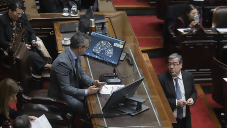 Diputados: se viene otra semana complicada para los hermanos Milei, con las coimas en el centro de la escena