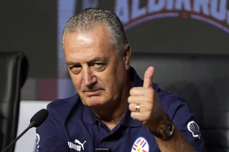 Un delantero de Boca podría jugar para la Selección de Paraguay: Se nacionaliza?